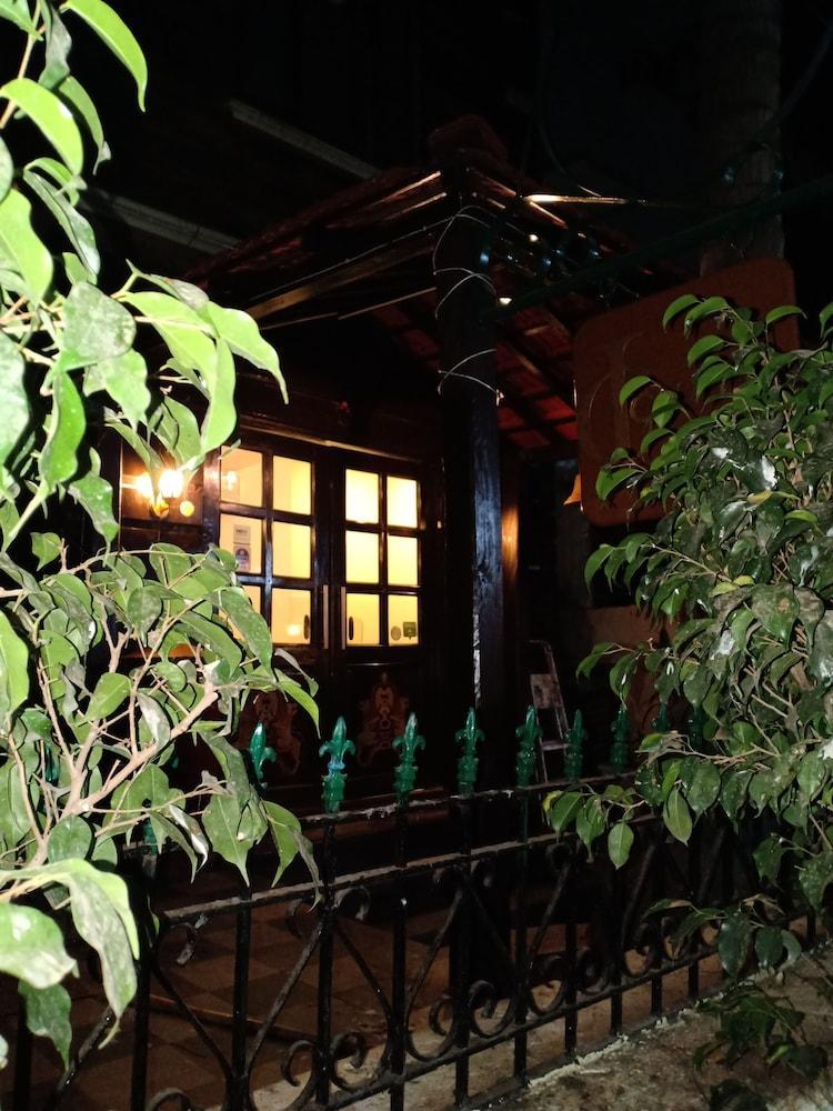Jc Chalet Mumbai Dış mekan fotoğraf
